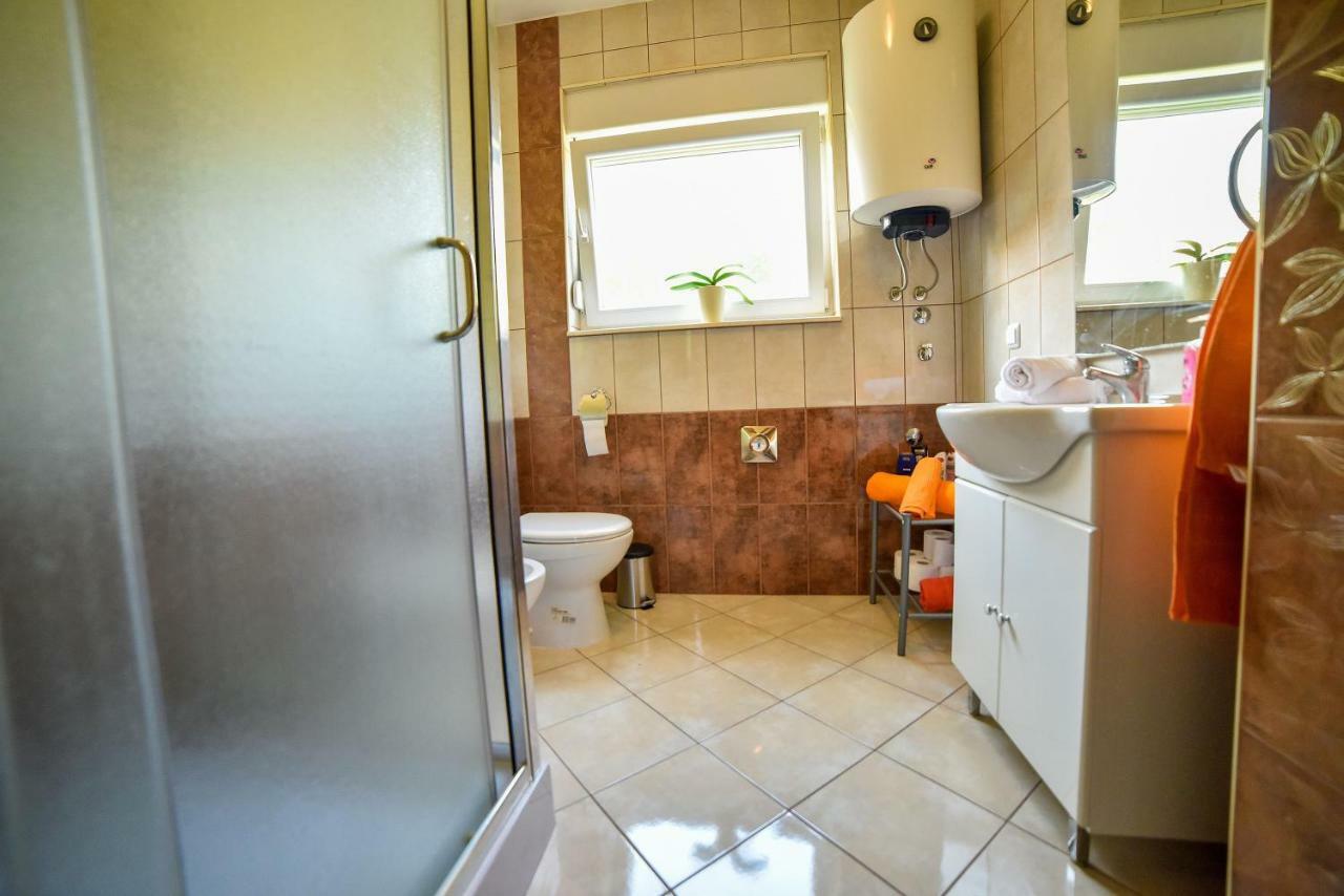 Apartment Ines Sinj Ngoại thất bức ảnh