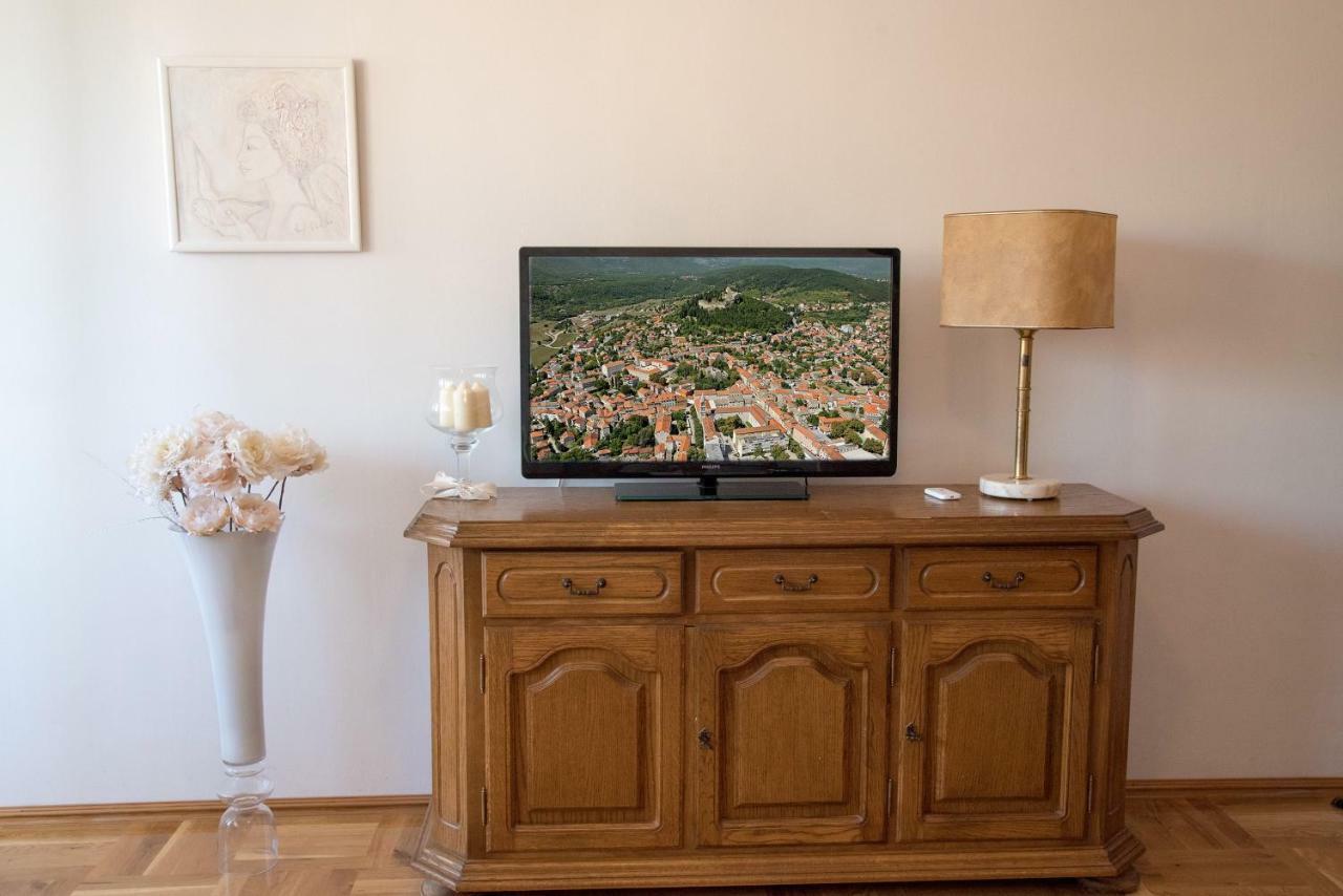 Apartment Ines Sinj Ngoại thất bức ảnh